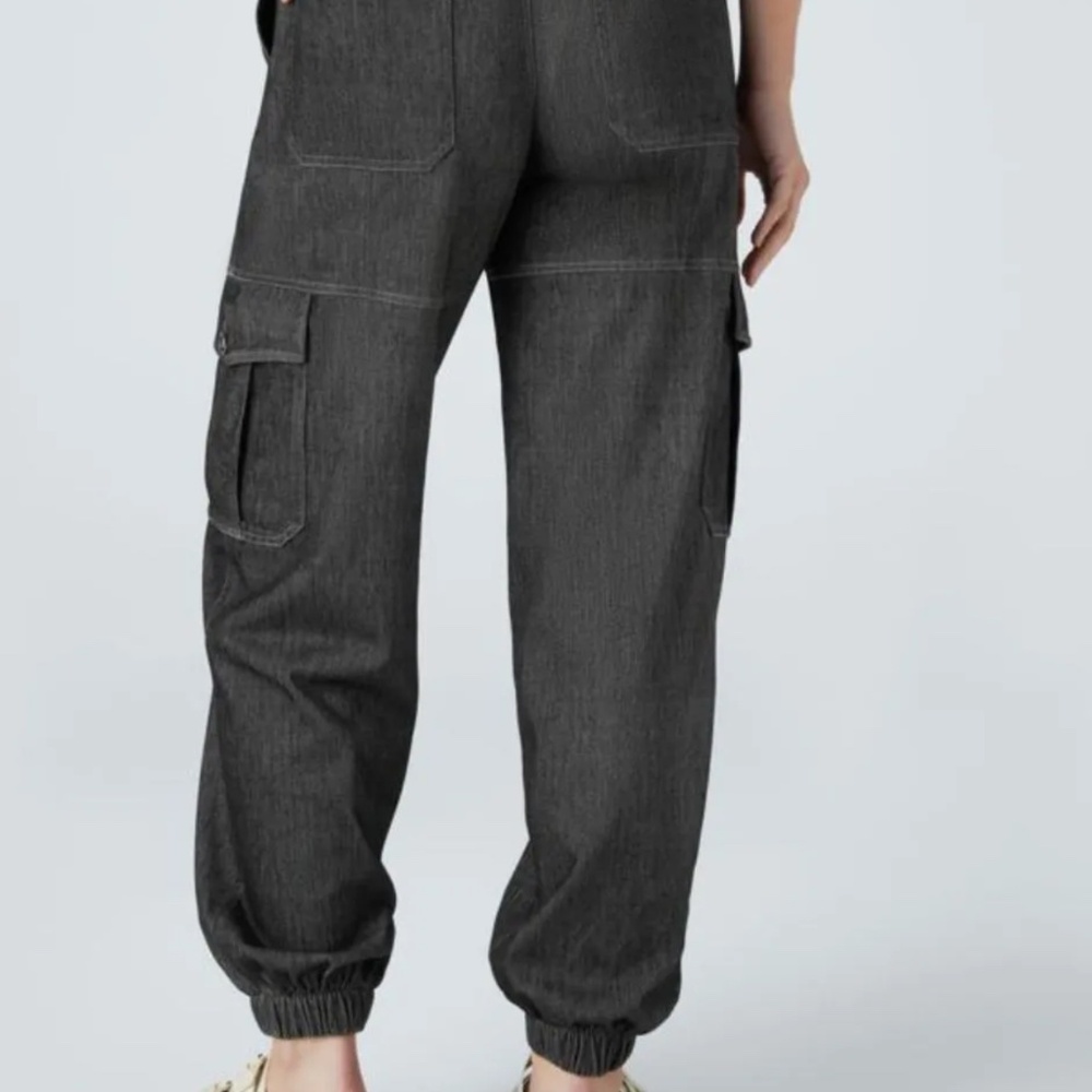 NWT Halara Mid Rise Cargo black Denim